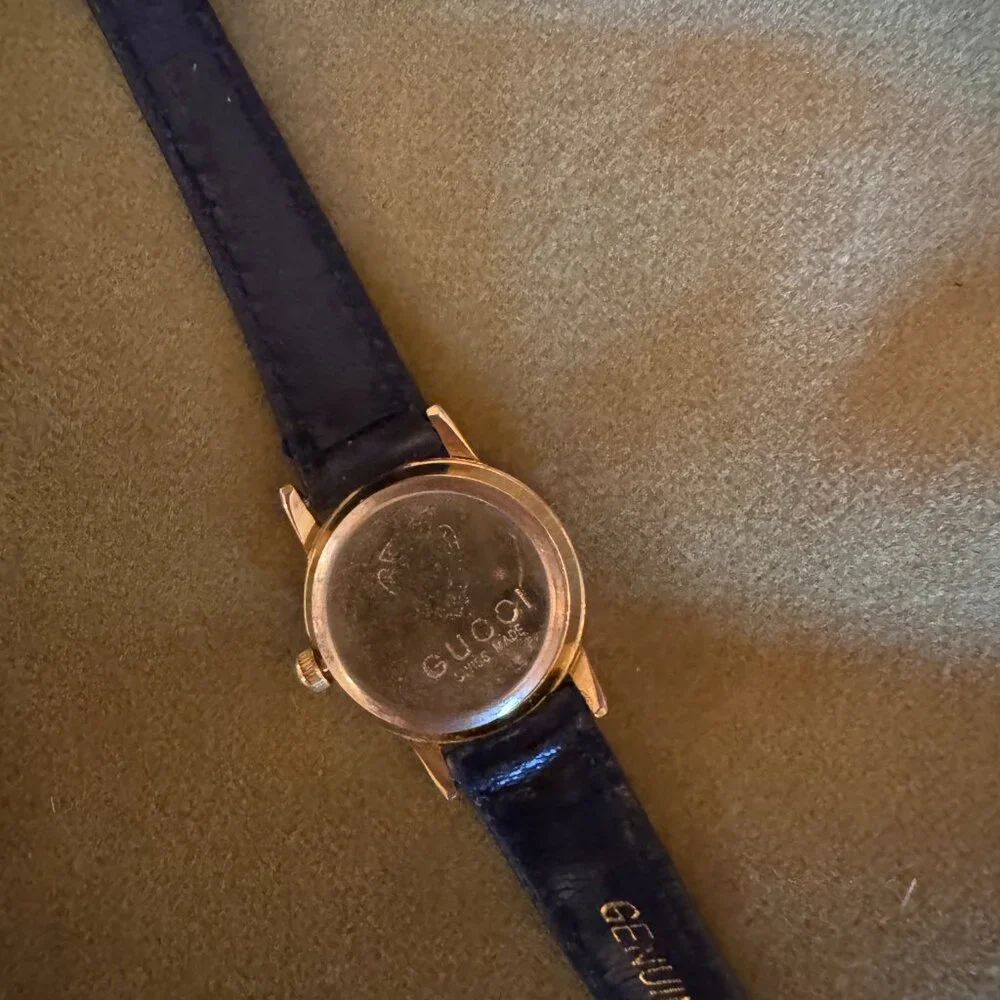 Vintage Gucci 3000L Series Gold-Tone Watch - Picture 7 of 7